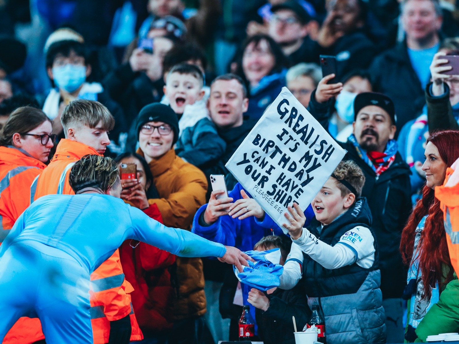 罗那仍然是 罗那仍然是